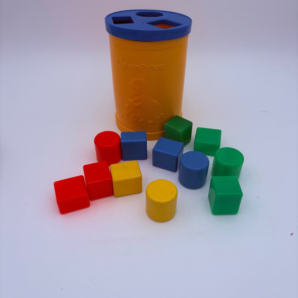 Vintage 1977 Fisher Price Baby's First Shape Sorter Toy USA lots‎ of blocks